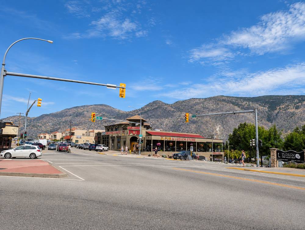 Downtown Osoyoos main intersection near 15 Park and the Nightbird Pub
